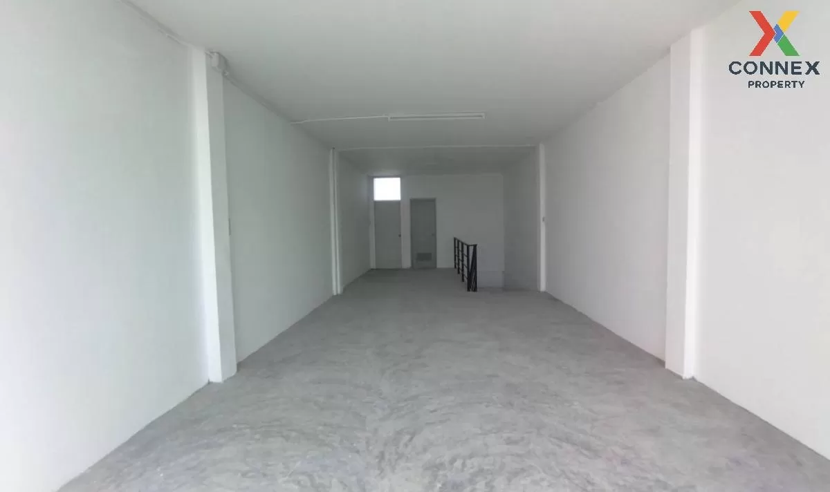 For Sale Commercial building, 3 storey, 2cavern, Soi pai nai khor