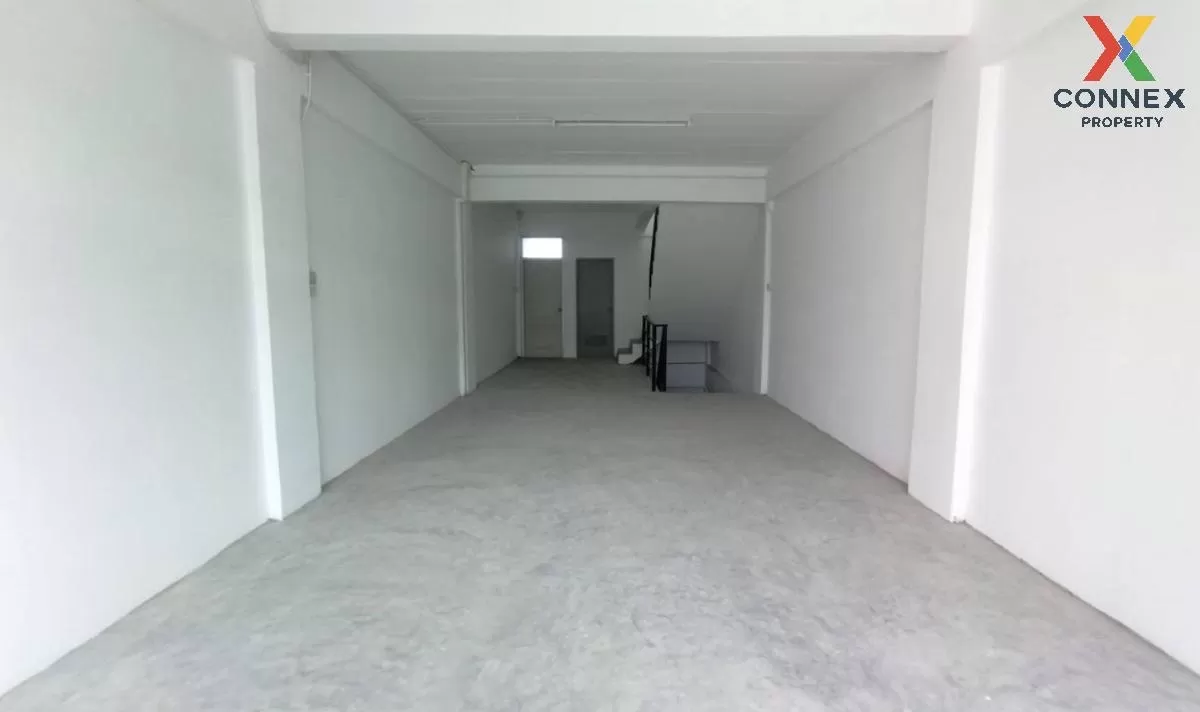 For Sale Commercial building, 3 storey, 2cavern, Soi pai nai khor