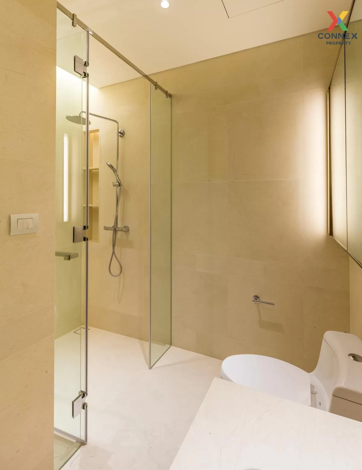 For Rent Condo , Baan Sindhorn , BTS-Chit Lom , Lumpini , Pathum 