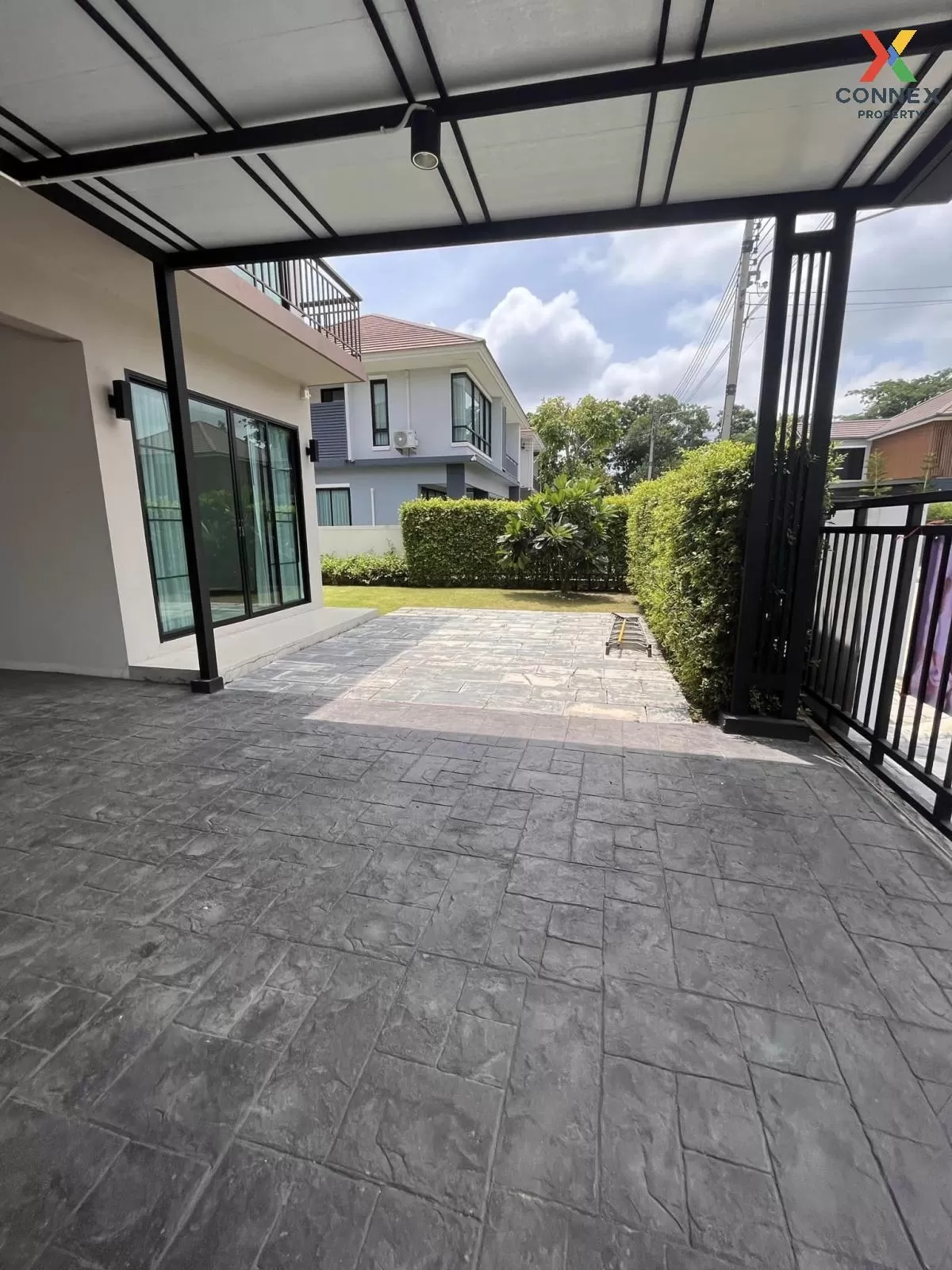 For Sale House , Sammakorn Rangsit – Klong 7 , Lam Phak Kut , Tha 2