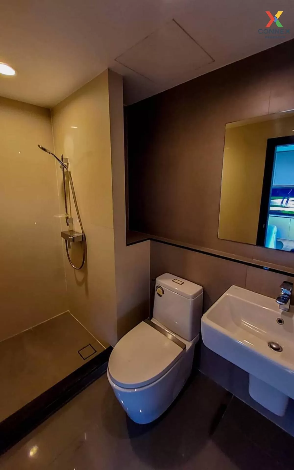 For Sale Condo , Very Sukhumvit 72 , BTS-Bearing , Samrong Nuea , For Sale Condo , Very Sukhumvit 72 , BTS-Bearing , Samrong Nuea ,