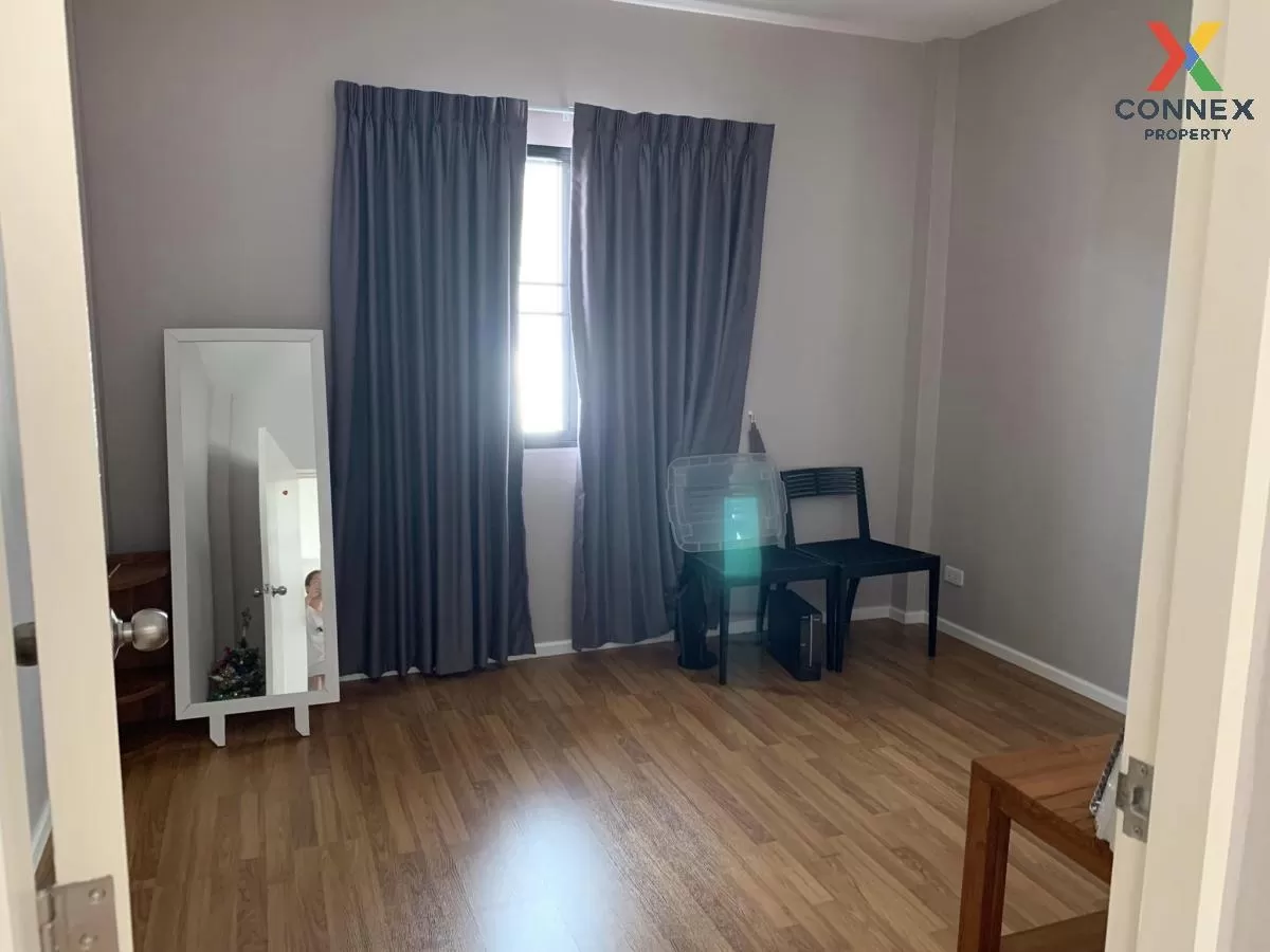 For Sale House , Casa Ville Ramintra-Wongwaen 2 , Tha Raeng , Ban