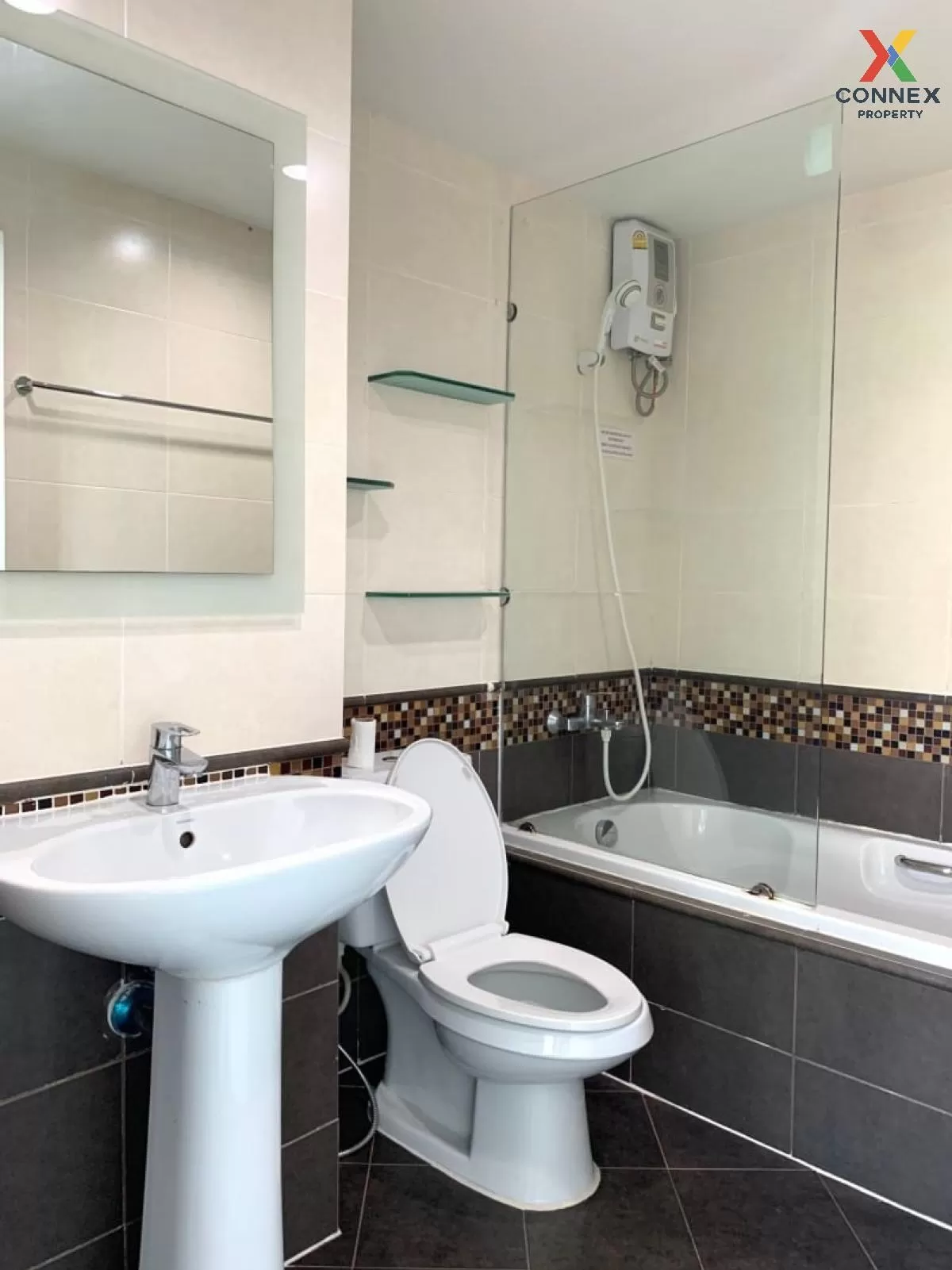 เช่าคอนโด  เดอะ วอเตอร์ฟอร์ด สุขุมวิท 50 BTS-พระโขนง พระโขนง เขต 