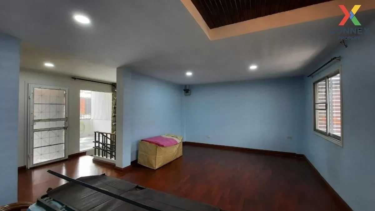 ขายทาวน์เฮ้าส์/ทาวน์โฮม  วราธรวิลล์ พัฒนาการ 44 สวนหลวง เขต สวนหล 2