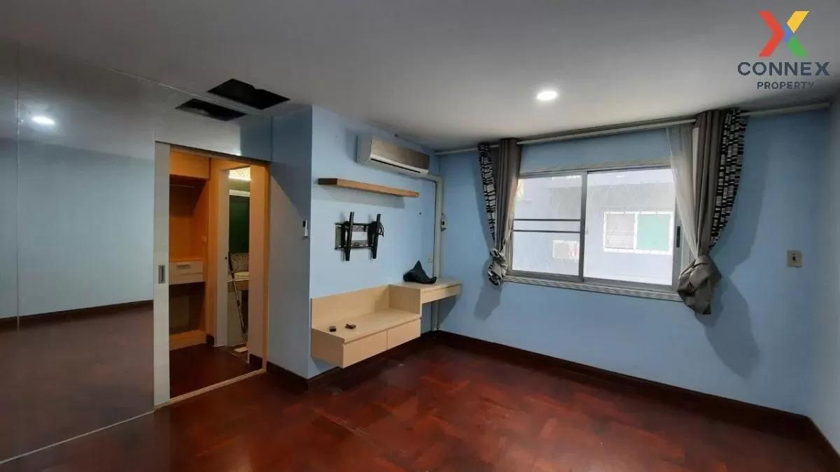 ขายทาวน์เฮ้าส์/ทาวน์โฮม  วราธรวิลล์ พัฒนาการ 44 สวนหลวง เขต สวนหล