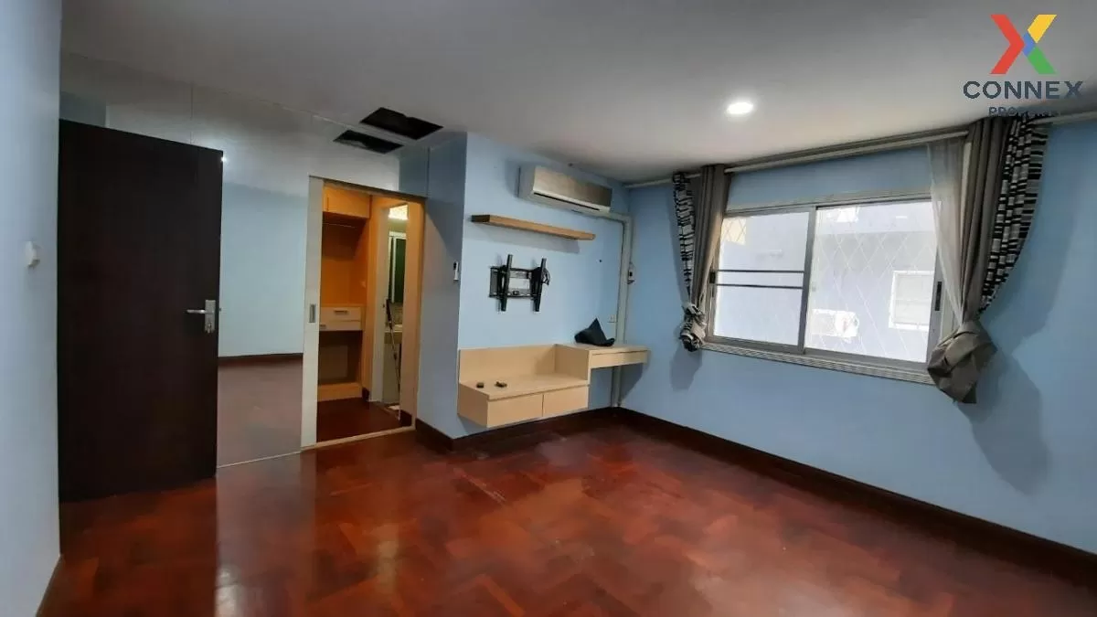 ขายทาวน์เฮ้าส์/ทาวน์โฮม  วราธรวิลล์ พัฒนาการ 44 สวนหลวง เขต สวนหล