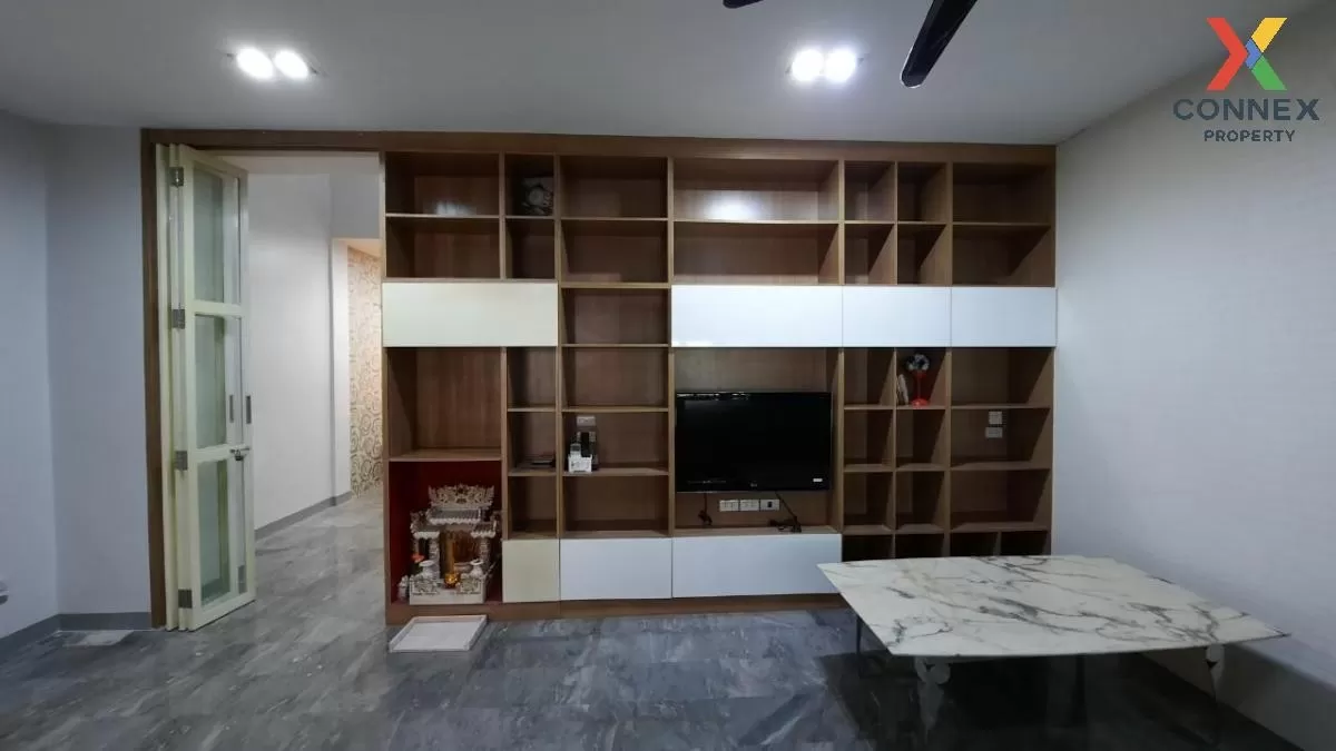 ขายทาวน์เฮ้าส์/ทาวน์โฮม  วราธรวิลล์ พัฒนาการ 44 สวนหลวง เขต สวนหล