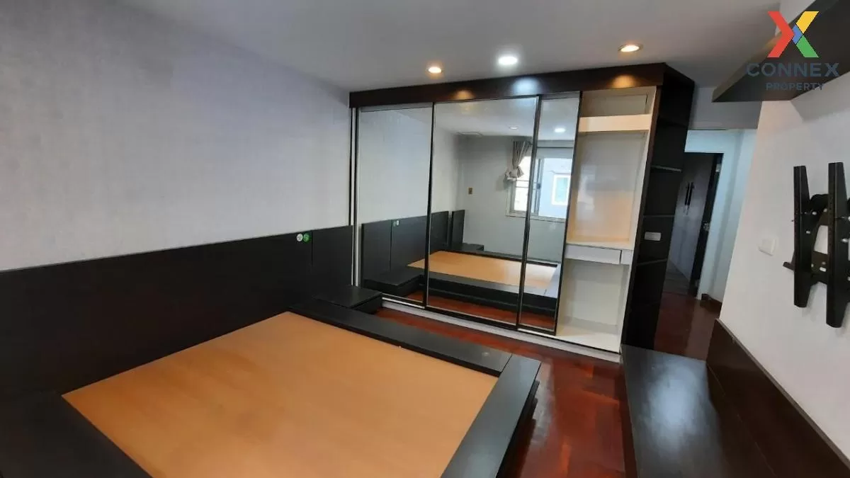 ขายทาวน์เฮ้าส์/ทาวน์โฮม  วราธรวิลล์ พัฒนาการ 44 สวนหลวง เขต สวนหล