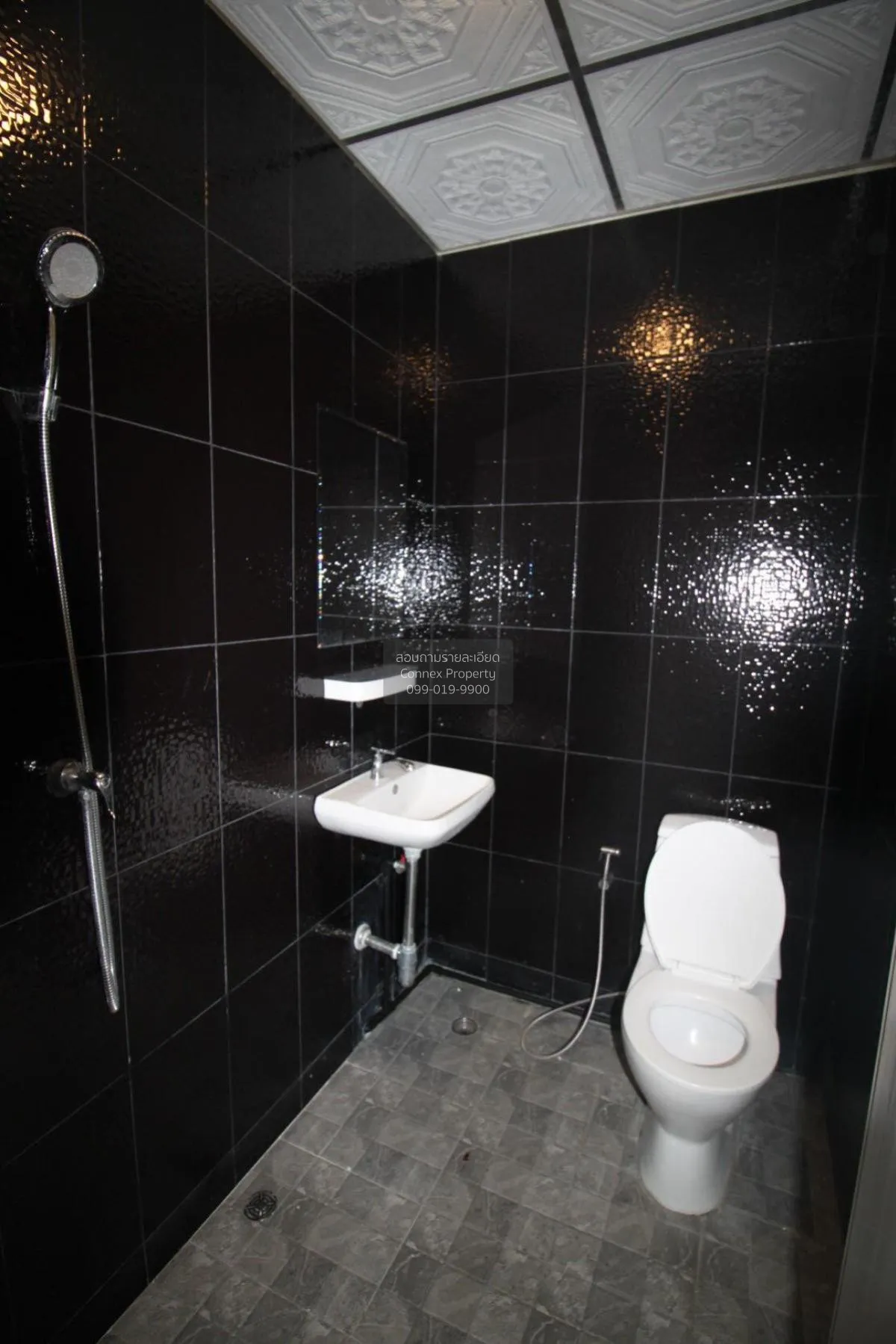 For Sale Townhouse/Townhome  , Baan Sintawee Suanthon 1 , newly r