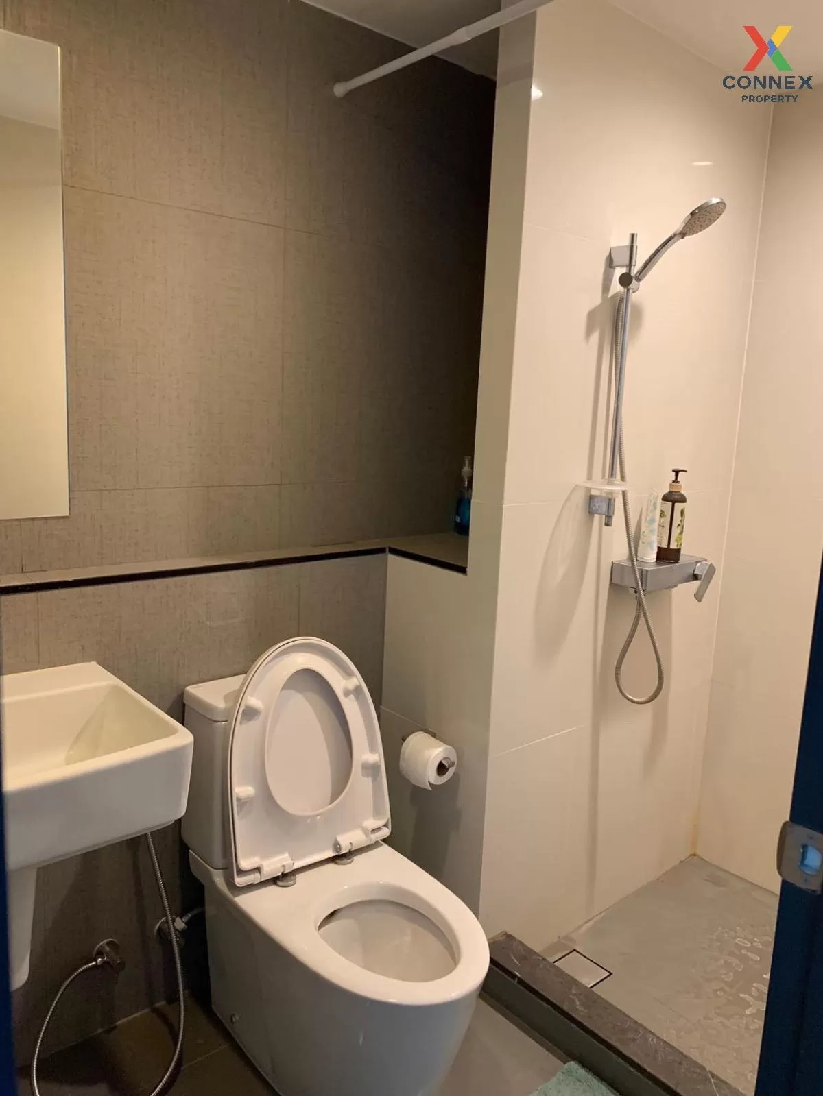 For Sale Condo , Very Sukhumvit 72 , BTS-Bearing , Samrong Nuea , For Sale Condo , Very Sukhumvit 72 , BTS-Bearing , Samrong Nuea ,