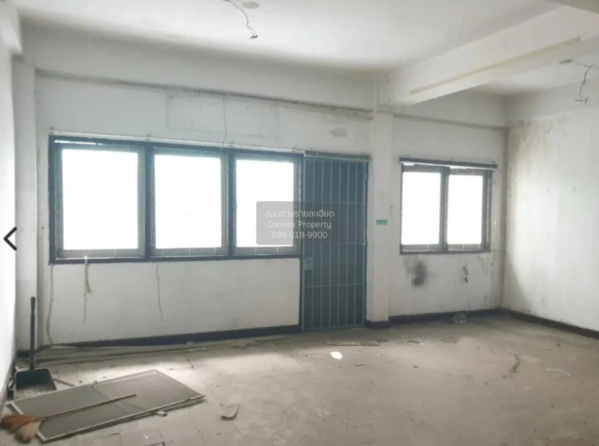 For Sale commercial building, 2 storey, soi  Phiphat 2 , Silom ,  2