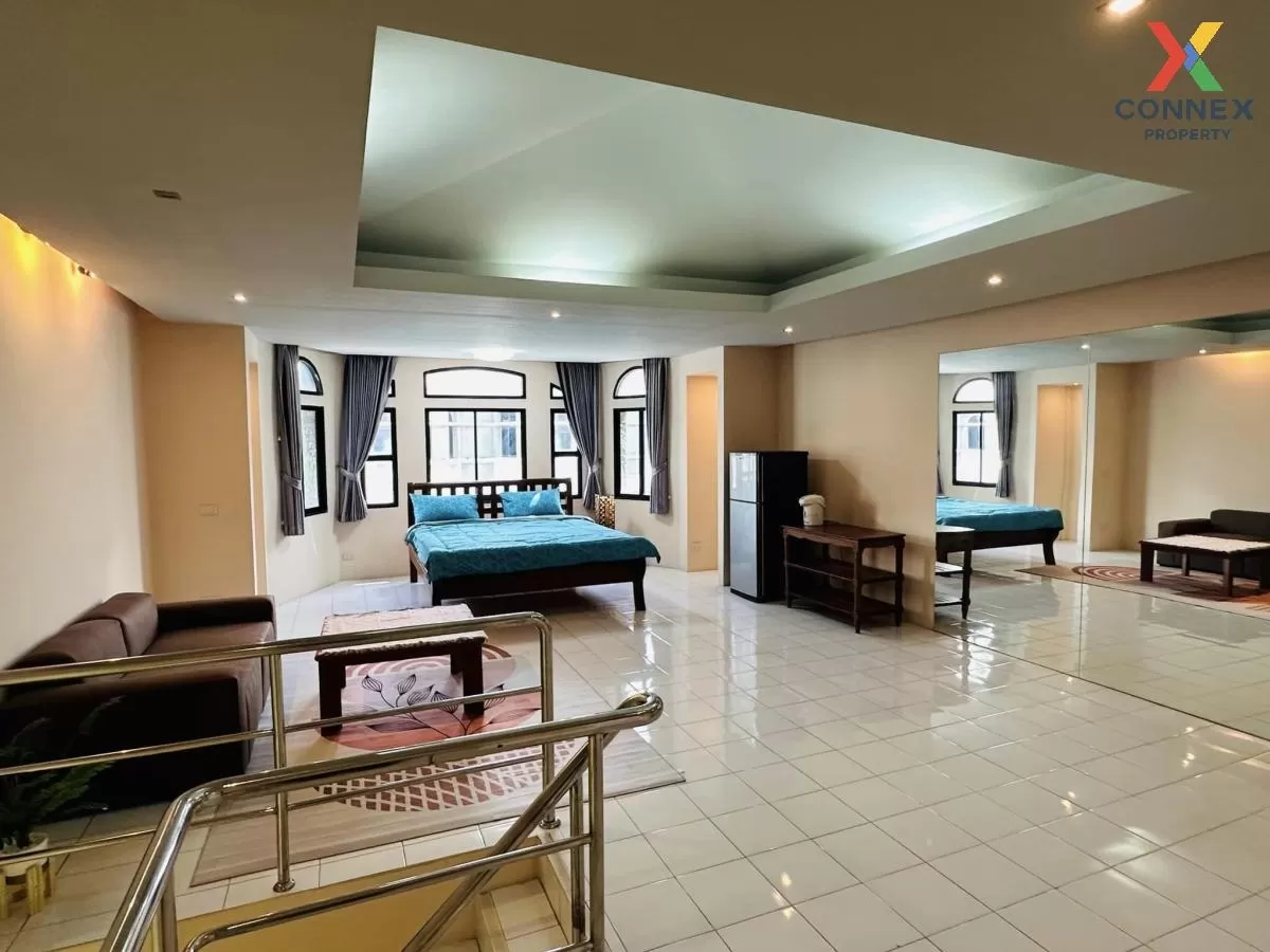 For Rent Townhouse/Townhome  , Moo Baan Chicha Castle , MRT-Phetc