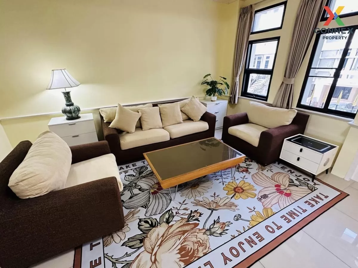 For Rent Townhouse/Townhome  , Moo Baan Chicha Castle , MRT-Phetc