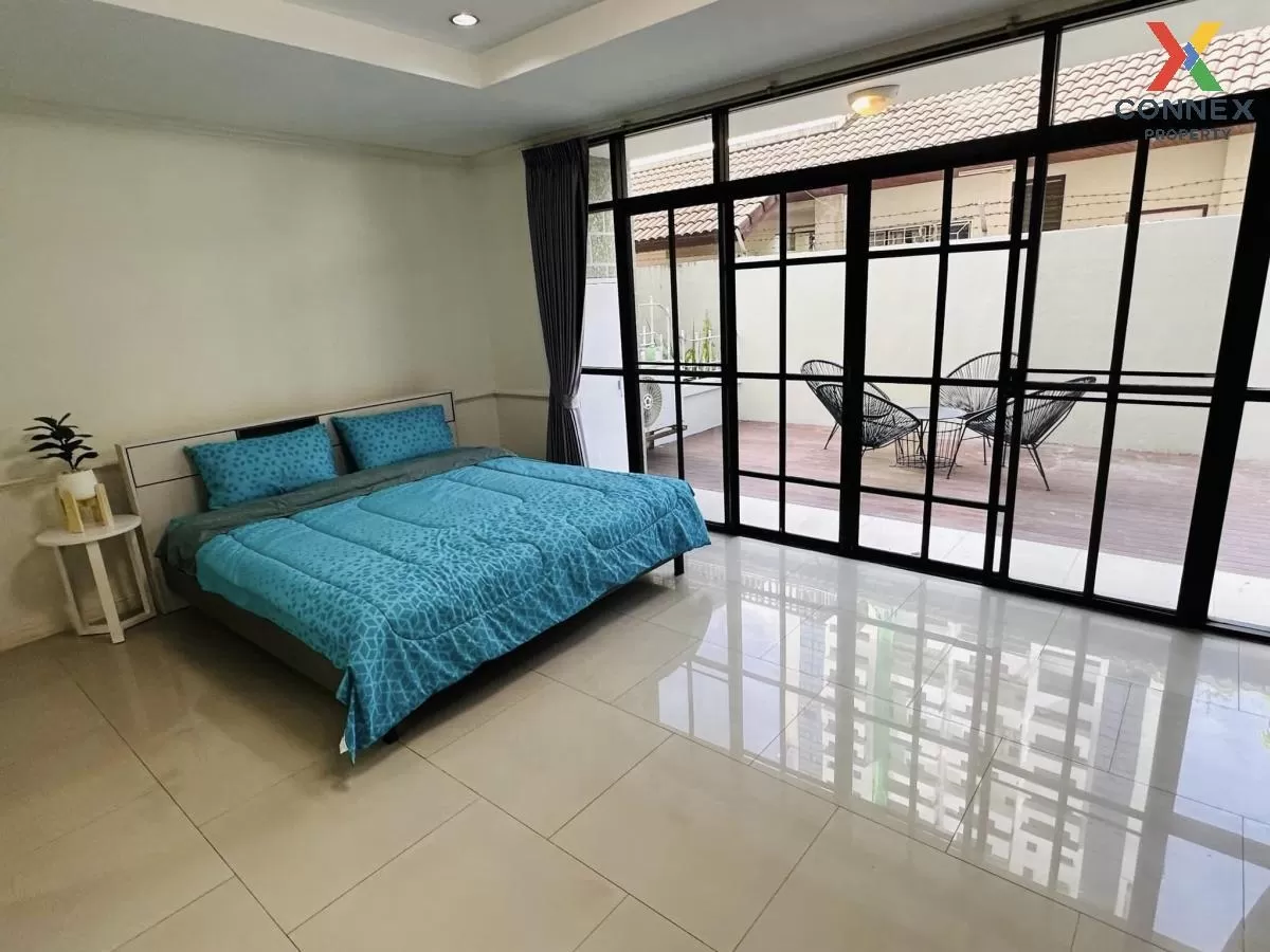 For Rent Townhouse/Townhome  , Moo Baan Chicha Castle , MRT-Phetc