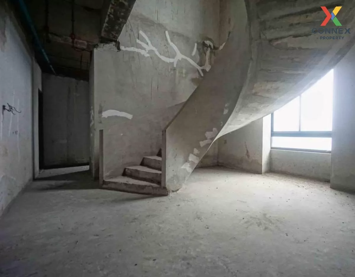 For Sale Condo , Elephant Tower , Duplex , MRT-Phahon Yothin , Ch 3