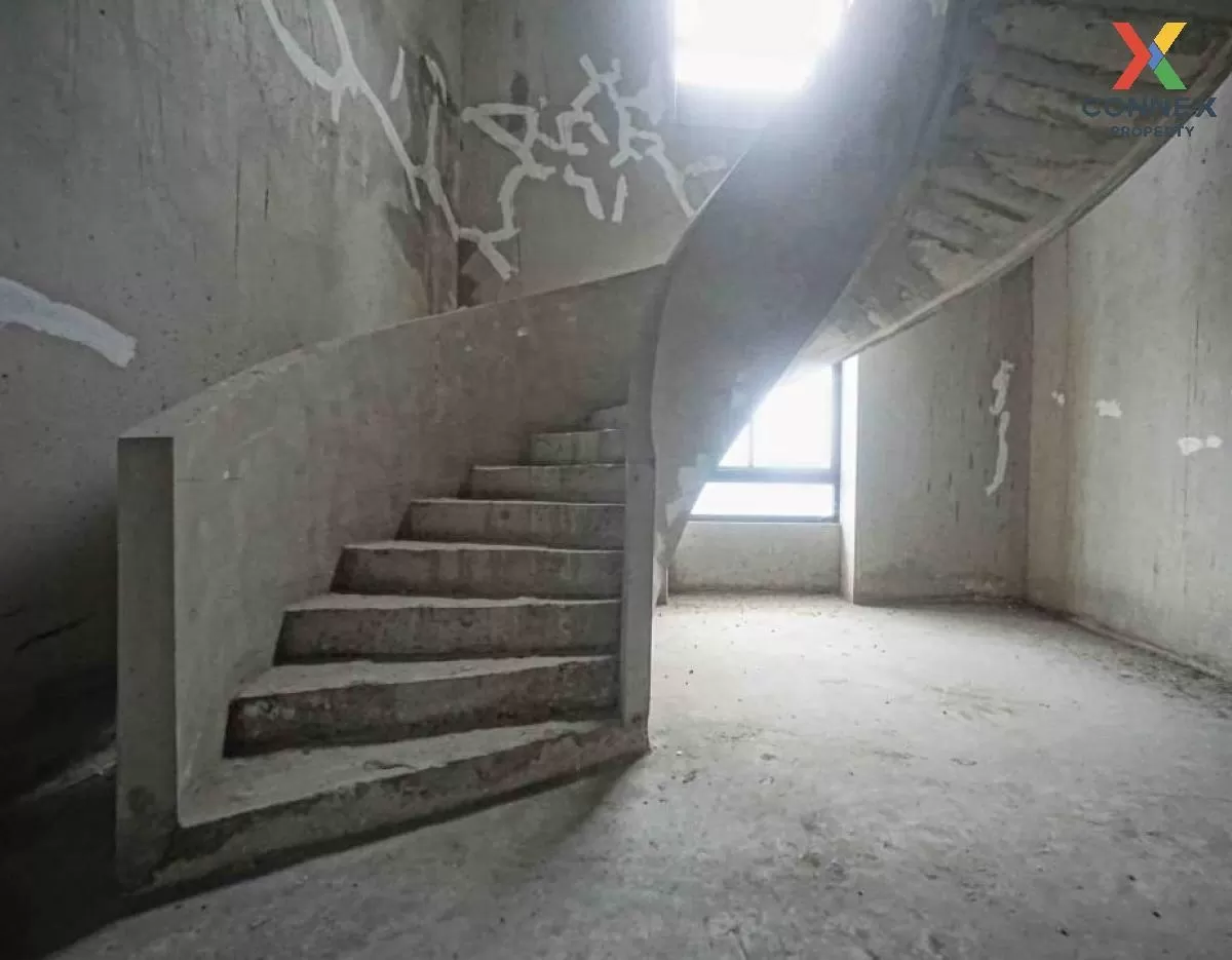 For Sale Condo , Elephant Tower , Duplex , MRT-Phahon Yothin , Ch 4