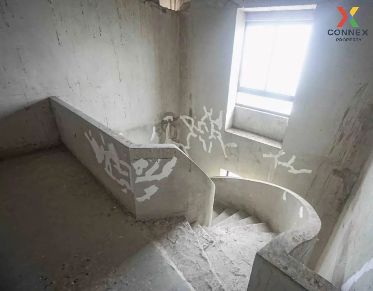 For Sale Condo , Elephant Tower , Duplex , MRT-Phahon Yothin , Ch