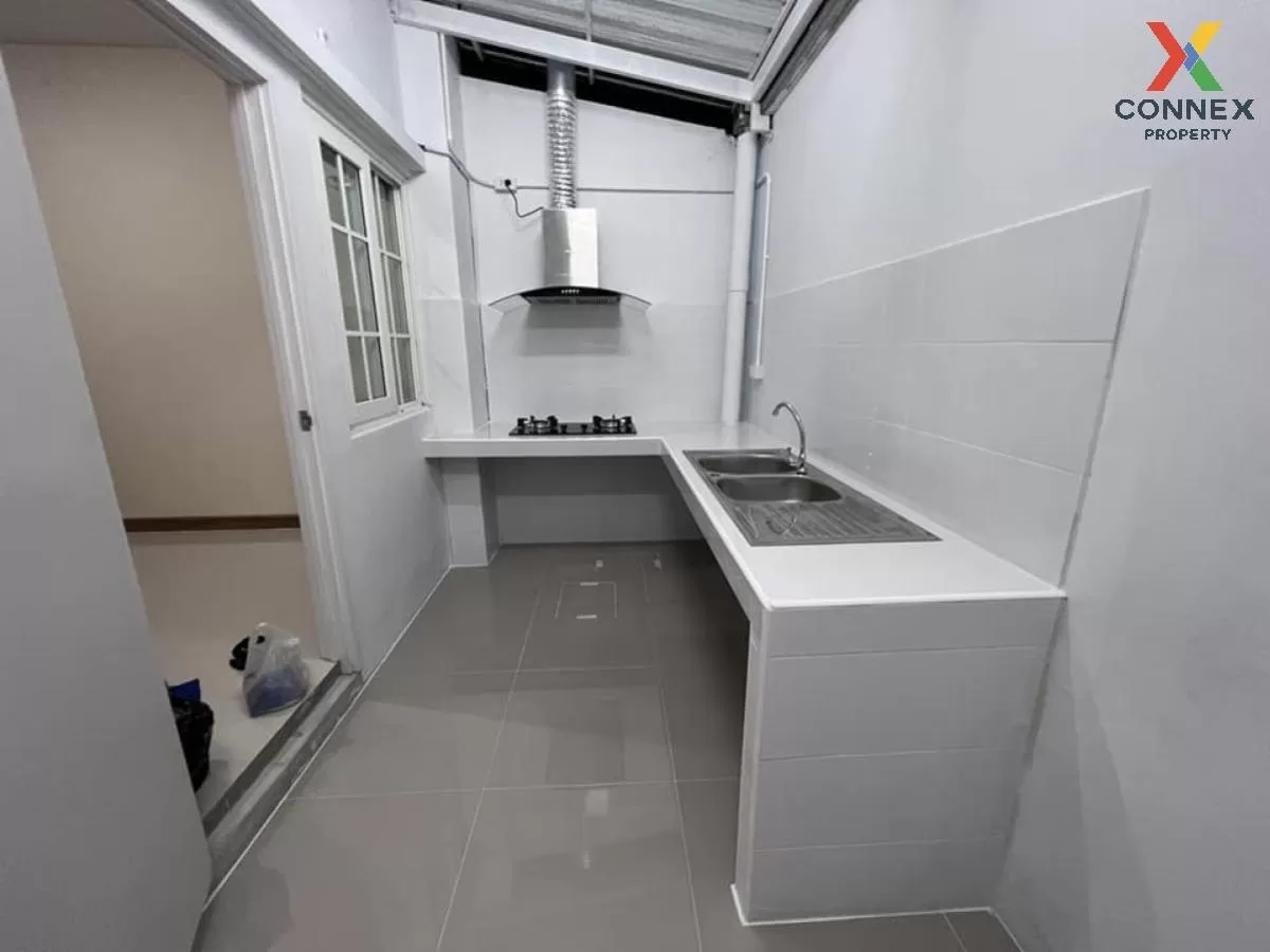 For Rent Townhouse/Townhome  , Golden Town 3 Bangna-Suanluang , D 3