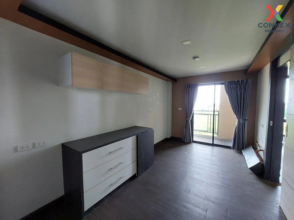For Sale Condo , The Royal Hill Sammuk Condominium , Saen Suk , M 1