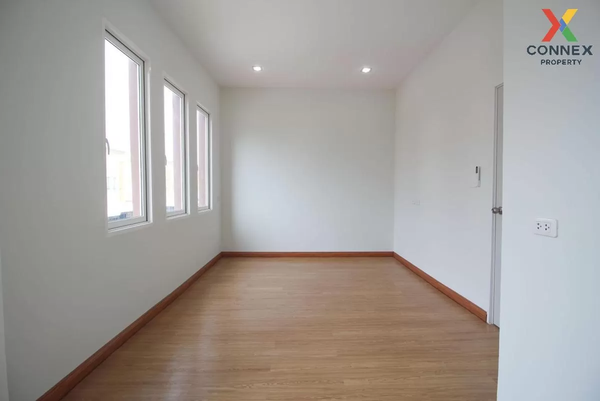 ขายทาวน์โฮม 2 ชั้น โกลเด้นท์ ทาวน์  เพชรเกษม 108 หนองแขม เขต หนอง