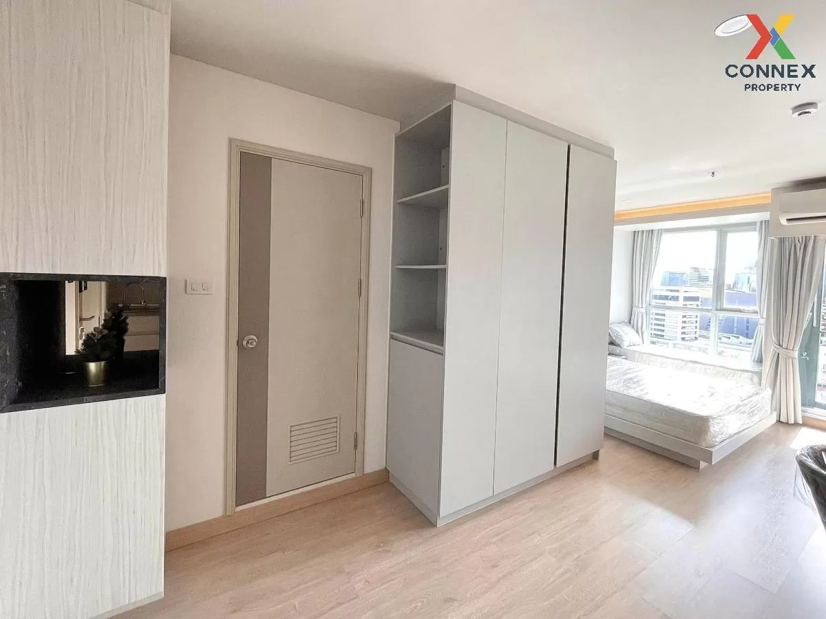 For Sale Condo , Lumpini Selected Sutthisan - Saphankwai , BTS-Sa