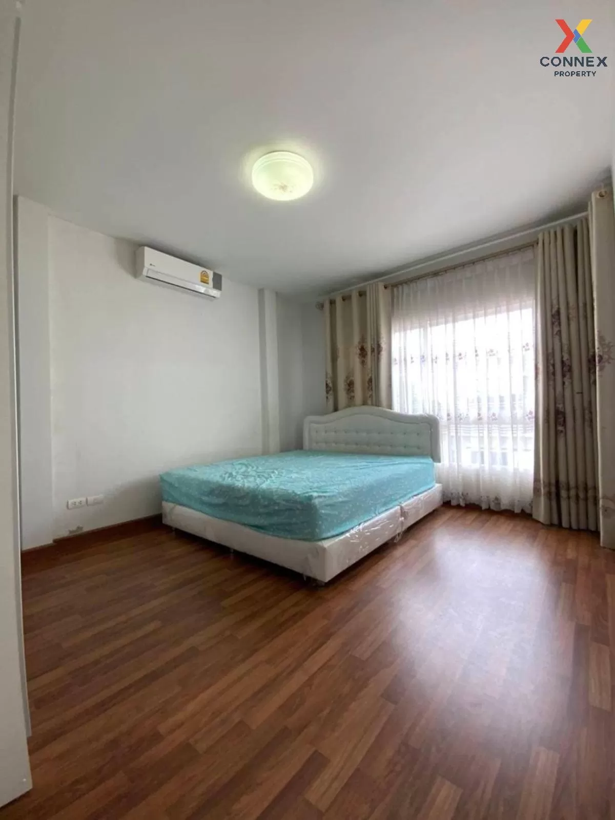 For Sale Townhouse/Townhome  , Novo Ville Wongwaen-Lumlukka-Klong