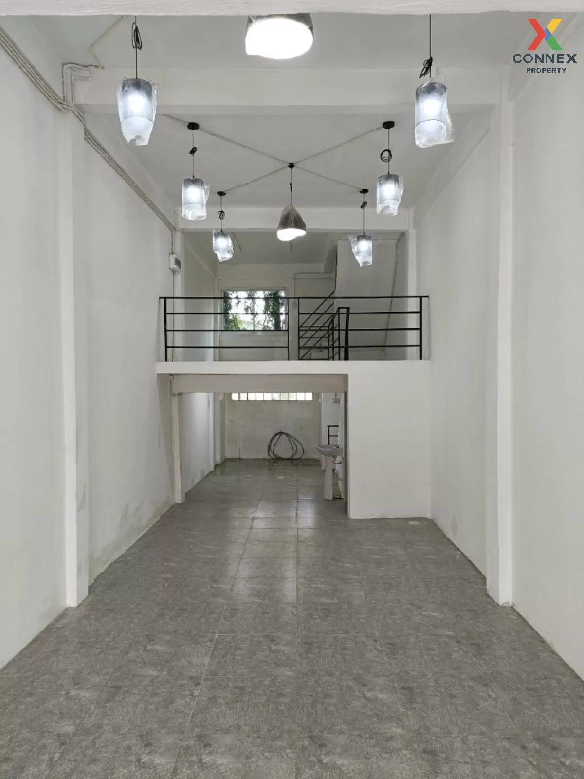 For Sale Commercial building , 4 storey, Bangkok - Pathum Thani , 1