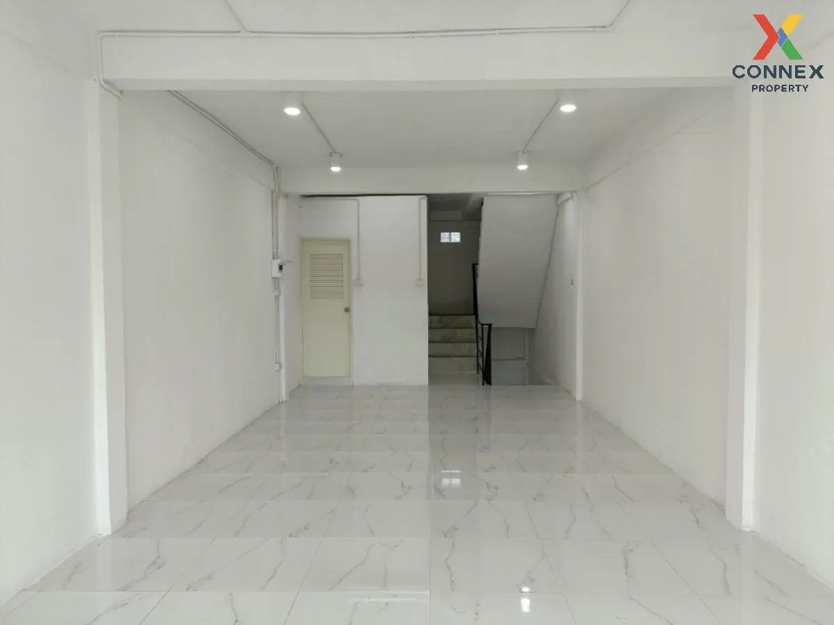 For Sale Commercial building , 4 storey, Bangkok - Pathum Thani , 2