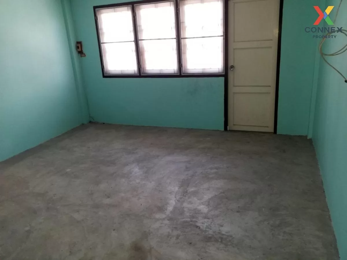 For Sale Commercial building, 3 storey, Soi Ban Suan - Phraya Saj For Sale Commercial building, 3 storey, Soi Ban Suan - Phraya Saj