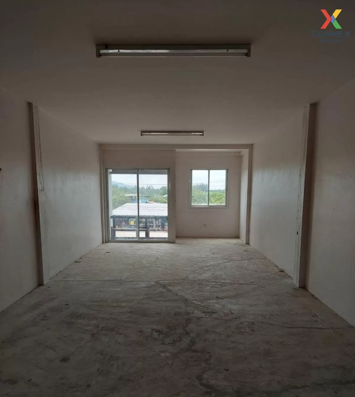 For Sale Commercial building, 3 storey, Suan Son Nakhon , Nong Ch 4