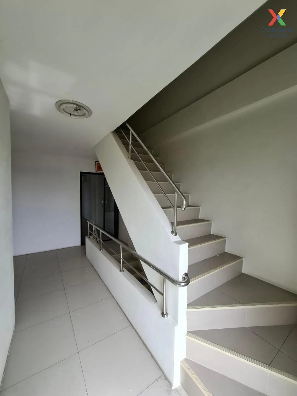 ขายอาคารพาณิชย์ 5ชั้น บาย เซ็นเตอร์ บางพระ ศรีราชา ชลบุรี CX-8523