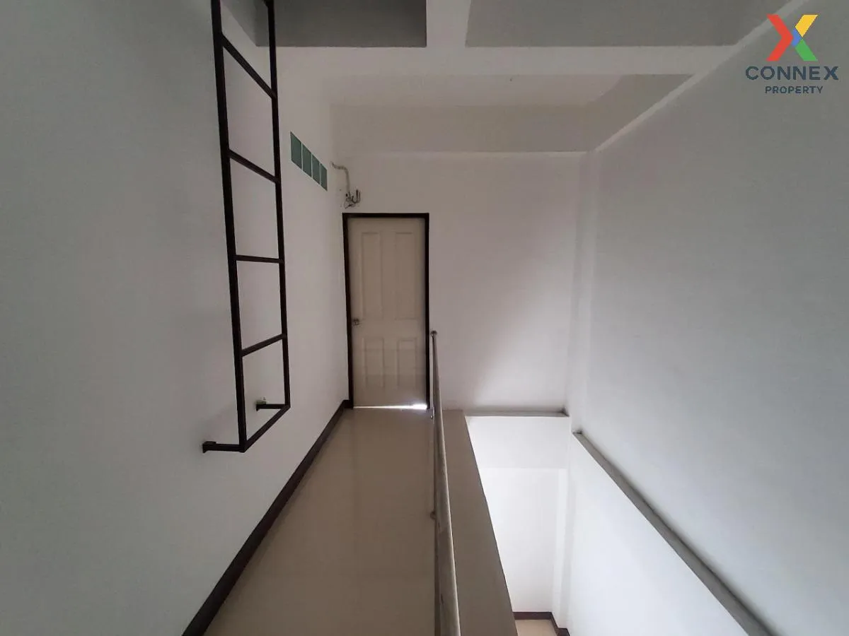 For Sale Commercial building, 4 storey, Pornthep Garden Ville Ban For Sale Commercial building, 4 storey, Pornthep Garden Ville Ban