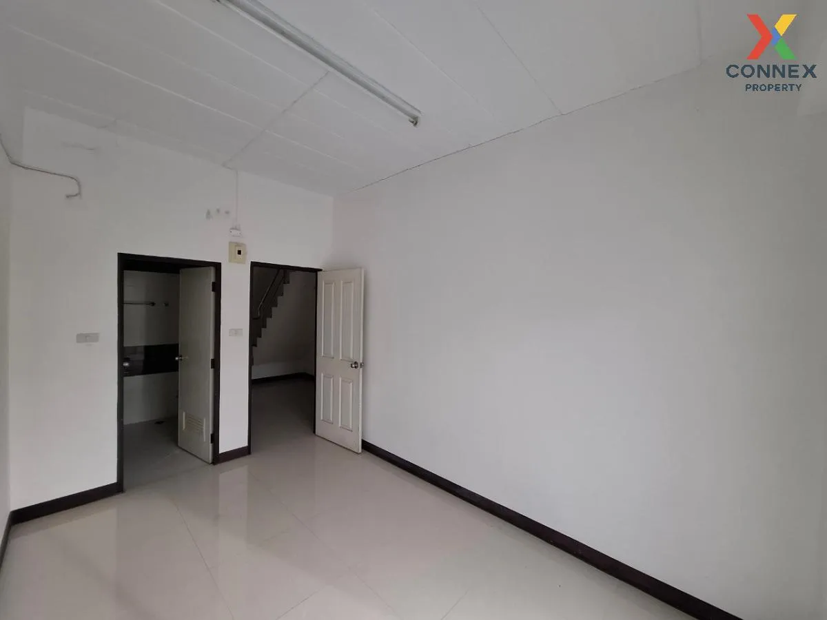 For Sale Commercial building, 4 storey, Pornthep Garden Ville Ban For Sale Commercial building, 4 storey, Pornthep Garden Ville Ban