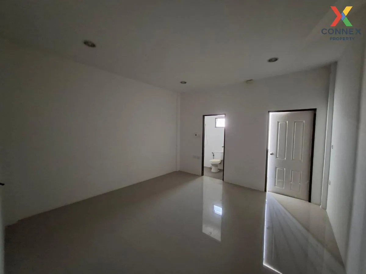 ขายอาคารพาณิชย์ 3ชั้น นาเกลือ - เขาไม้แก้ว ตะเคียนเตี้ย บางละมุง 