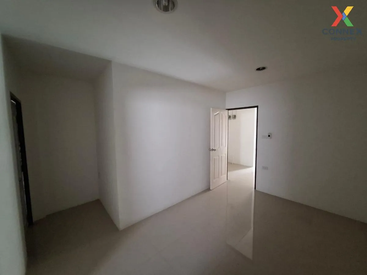 ขายอาคารพาณิชย์ 3ชั้น นาเกลือ - เขาไม้แก้ว ตะเคียนเตี้ย บางละมุง 