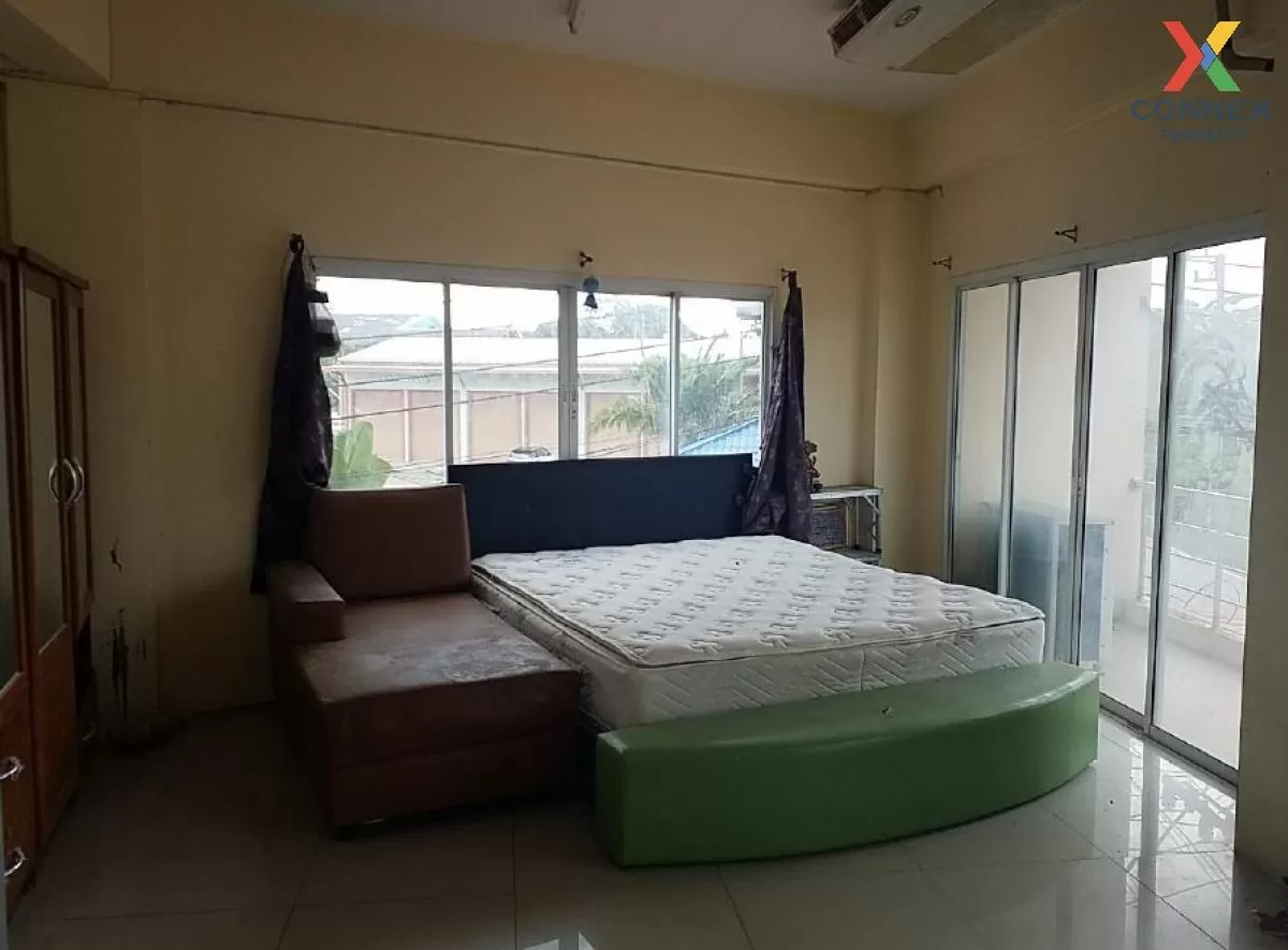 For Sale Commercial building, 3 storey, Sirisasantikham Pattaya , For Sale Commercial building, 3 storey, Sirisasantikham Pattaya ,
