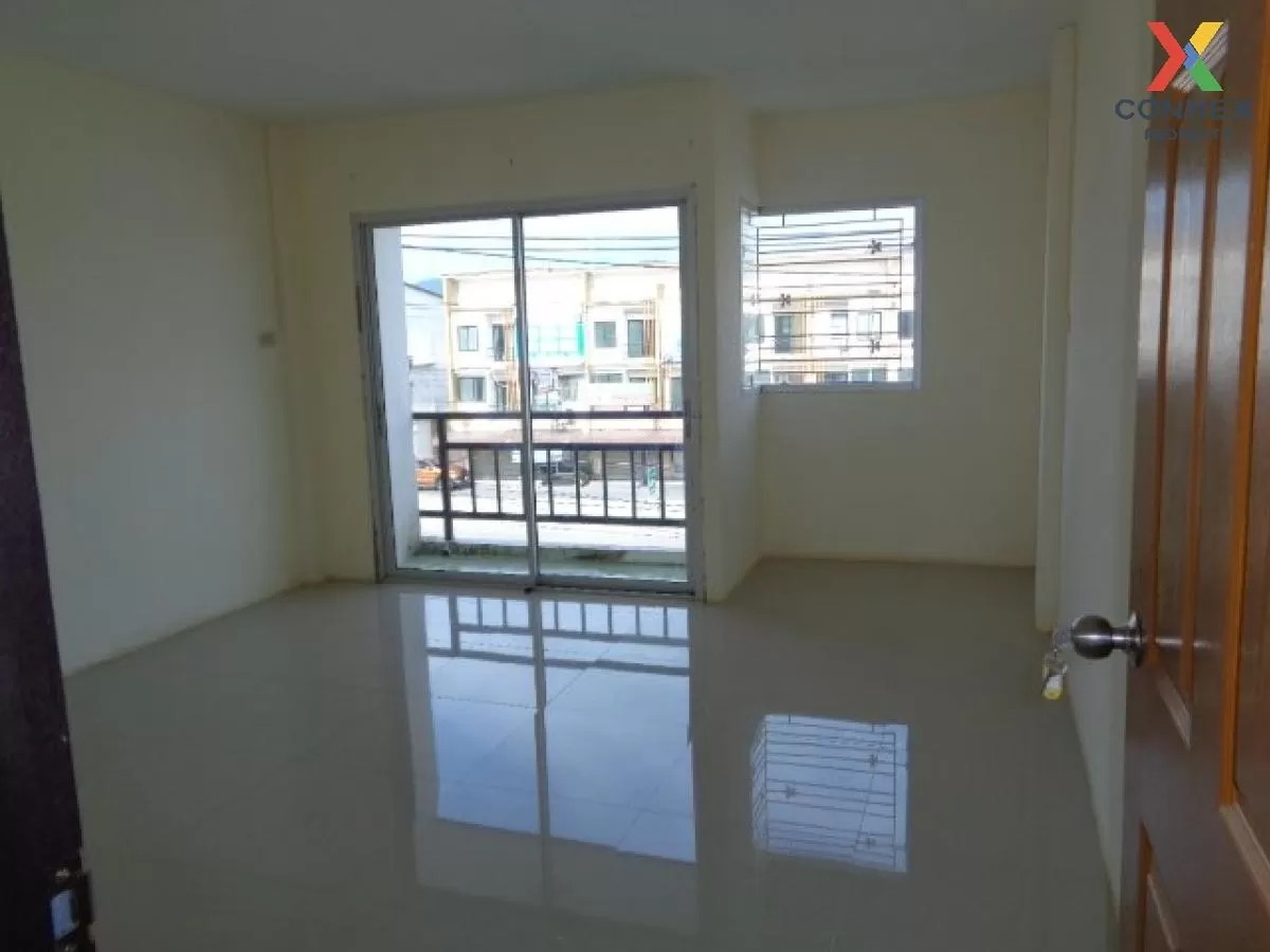 For Sale Commercial building, 3 storey, Kasira , Mueang , Mueang  For Sale Commercial building, 3 storey, Kasira , Mueang , Mueang  3