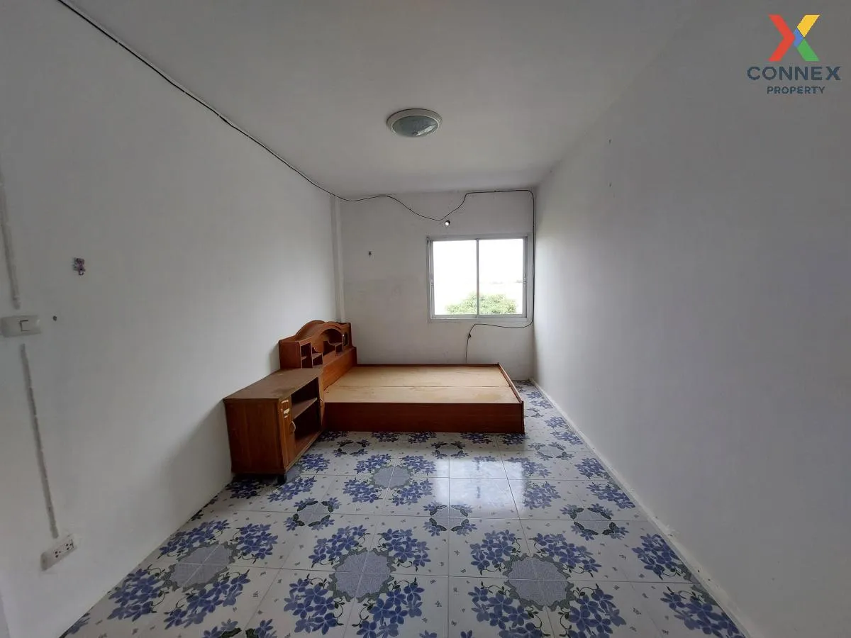 For Sale Commercial building, 3 storey,Subrungruang City 1 Amata  For Sale Commercial building, 3 storey,Subrungruang City 1 Amata