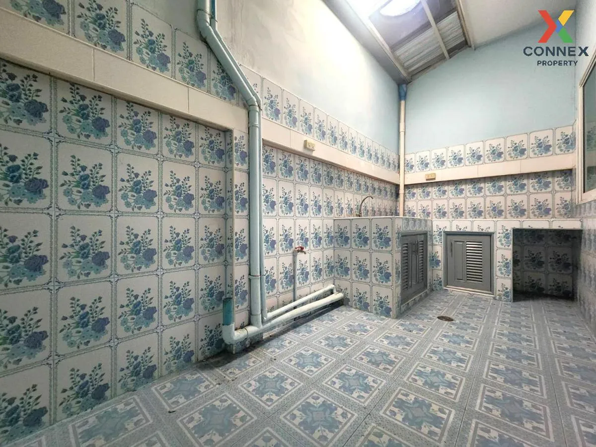 ขายทาวน์เฮ้าส์/ทาวน์โฮม  ทรัพย์รุ่งเรือง ซิตี้ 2 บ้านเก่า พานทอง 