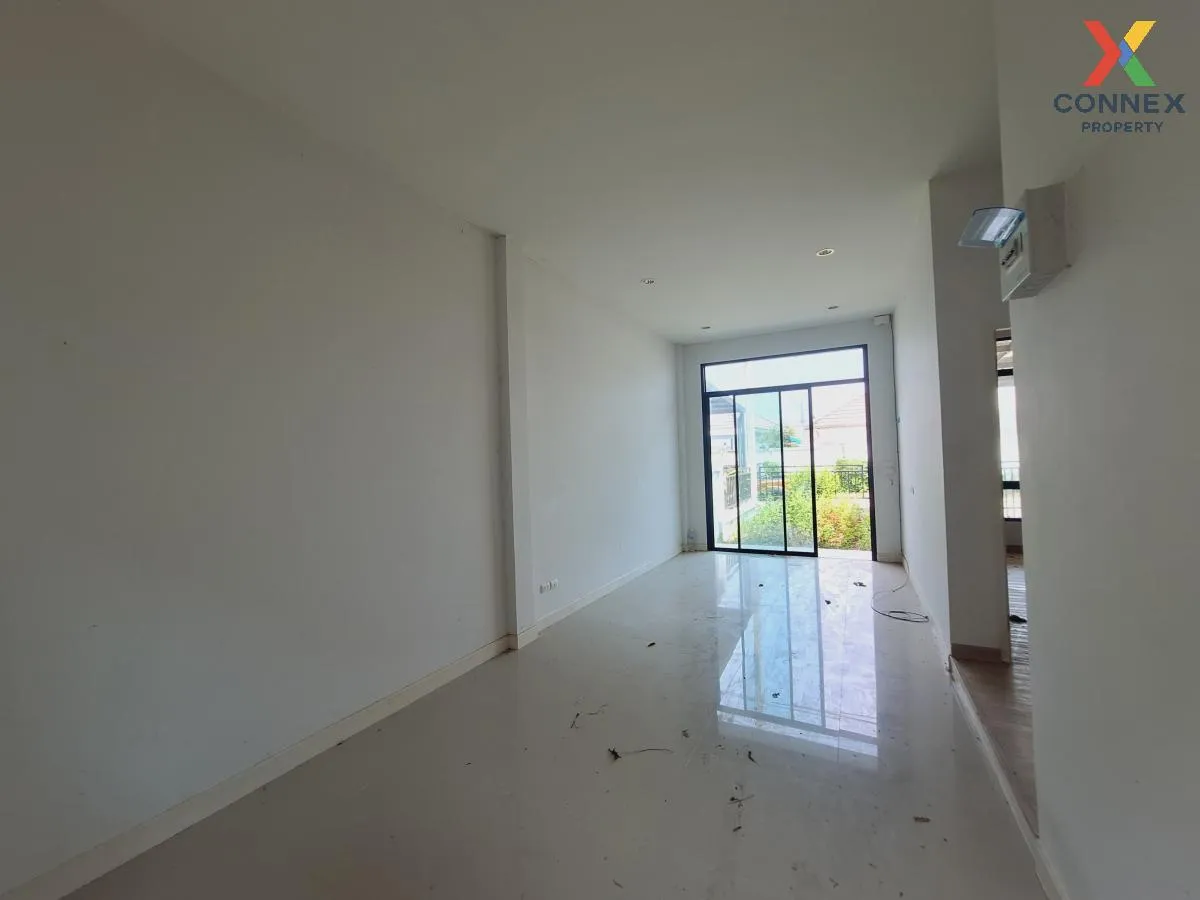 ขายทาวน์เฮ้าส์/ทาวน์โฮม  เดอะ เซ็นทรัล ทาวน์ บึง - ศรีราชา หนองขา