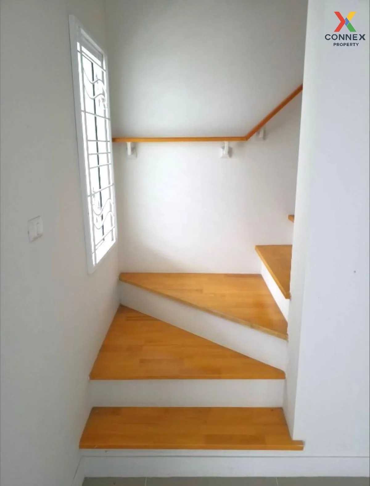 ขายทาวน์เฮ้าส์/ทาวน์โฮม  ประภัสสร วิลล์ อมตะนคร-หนองตำลึง หนองตำล