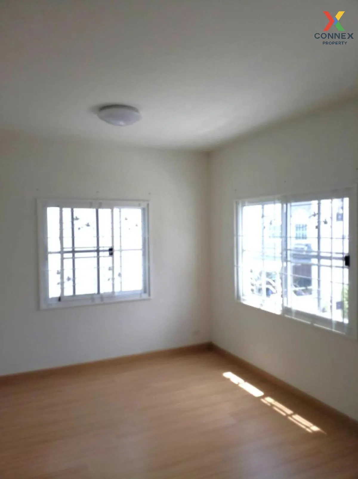 ขายทาวน์เฮ้าส์/ทาวน์โฮม  ประภัสสร วิลล์ อมตะนคร-หนองตำลึง หนองตำล