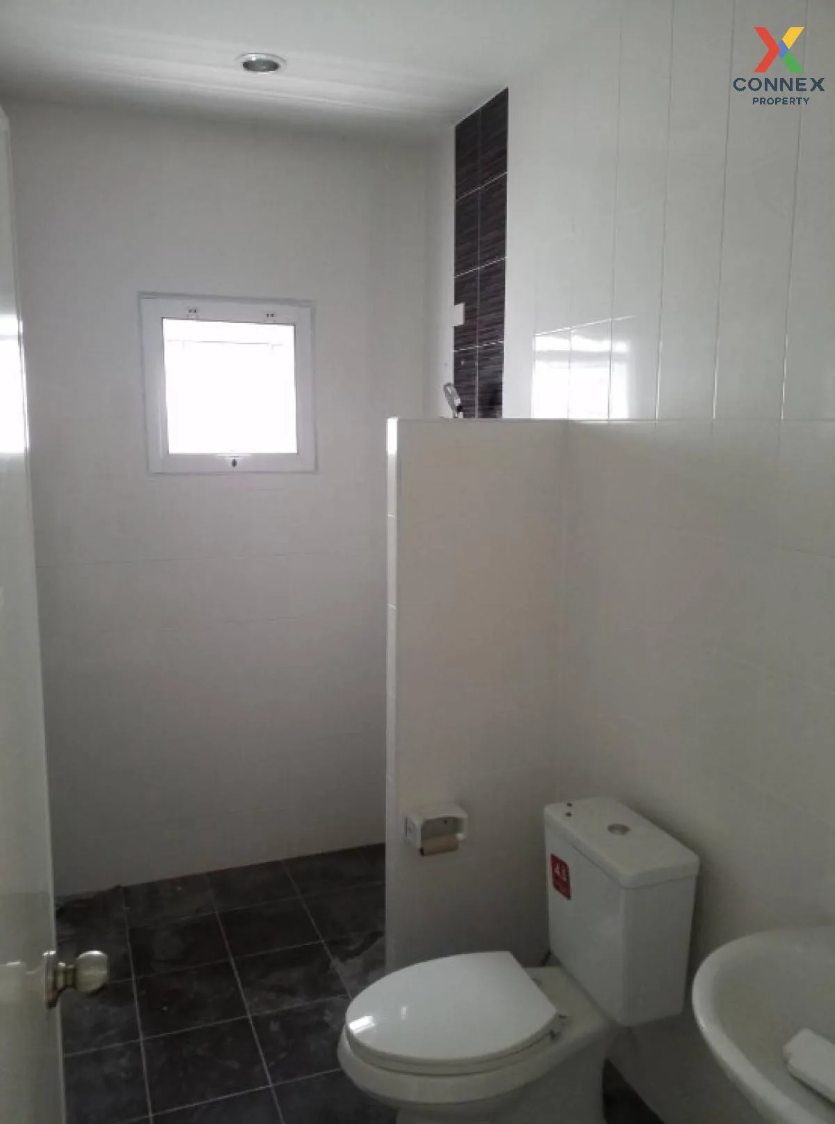 ขายทาวน์เฮ้าส์/ทาวน์โฮม  ประภัสสร วิลล์ อมตะนคร-หนองตำลึง หนองตำล