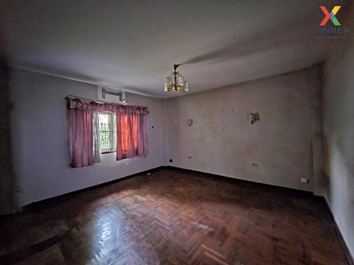 For Sale Single Houe Soi Map Yai Lia , Nong Prue , Bang Lamung , 