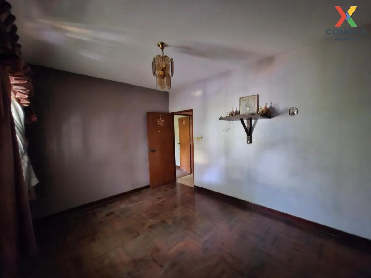 For Sale Single Houe Soi Map Yai Lia , Nong Prue , Bang Lamung , 