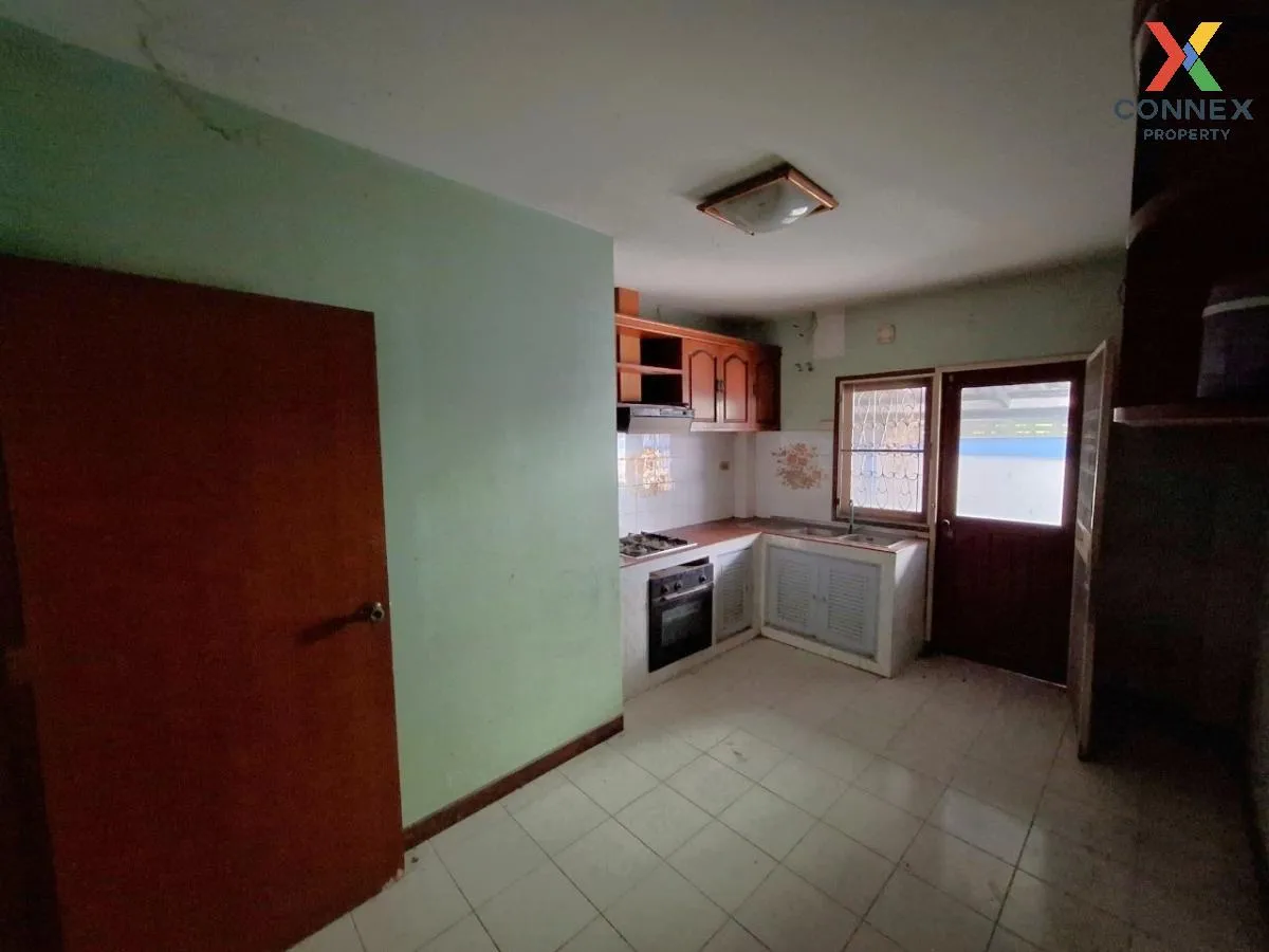 For Sale Single Houe Soi Map Yai Lia , Nong Prue , Bang Lamung , 