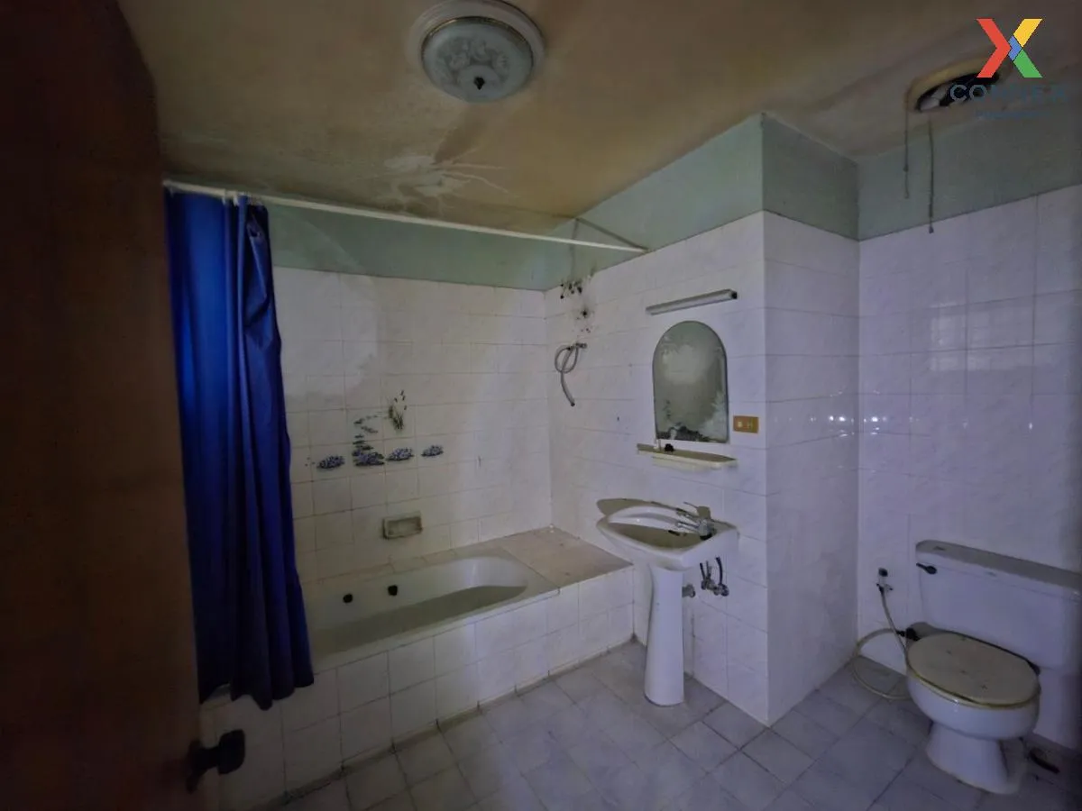 For Sale Single Houe Soi Map Yai Lia , Nong Prue , Bang Lamung , 