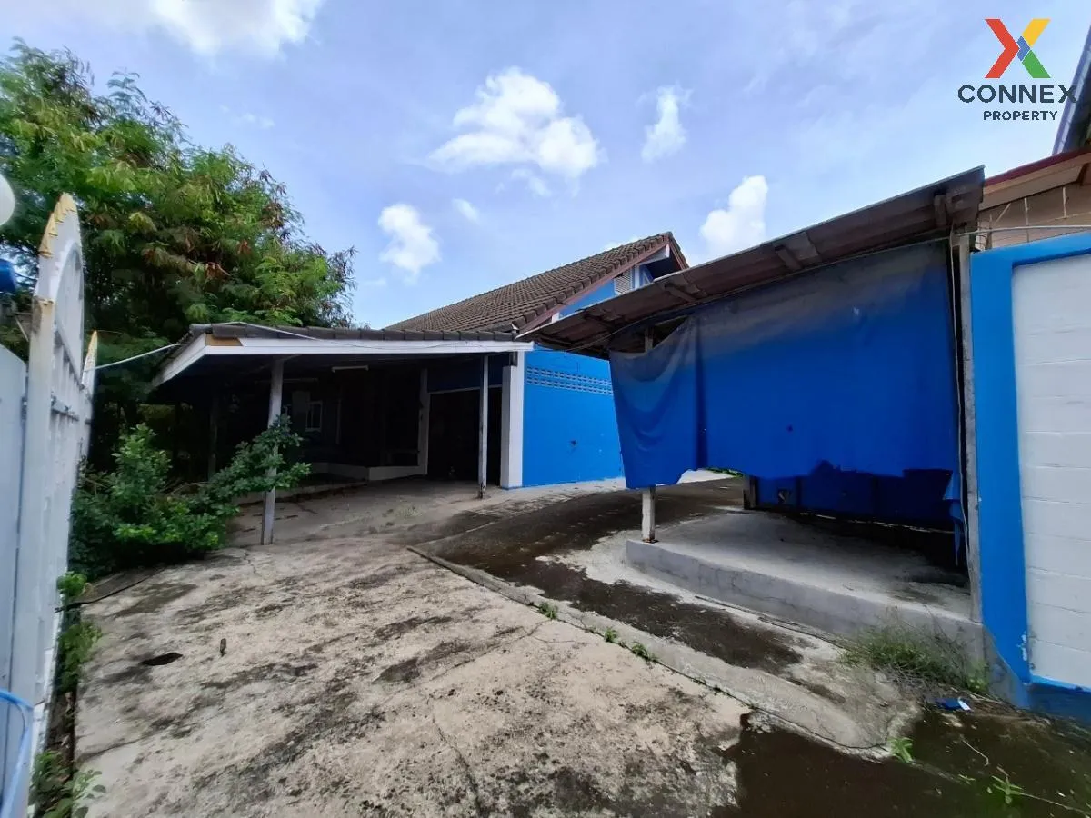 For Sale Single Houe Soi Map Yai Lia , Nong Prue , Bang Lamung ,  4