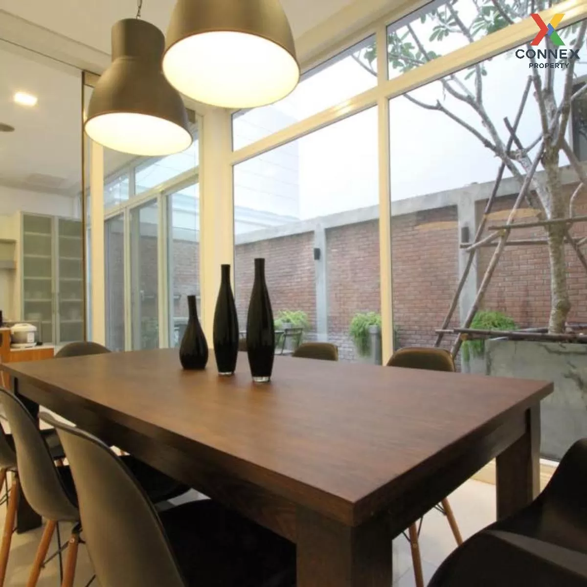 For Sale townhome, 2 storey, soi  Ruamrudee , Lumpini , Pathum Wa