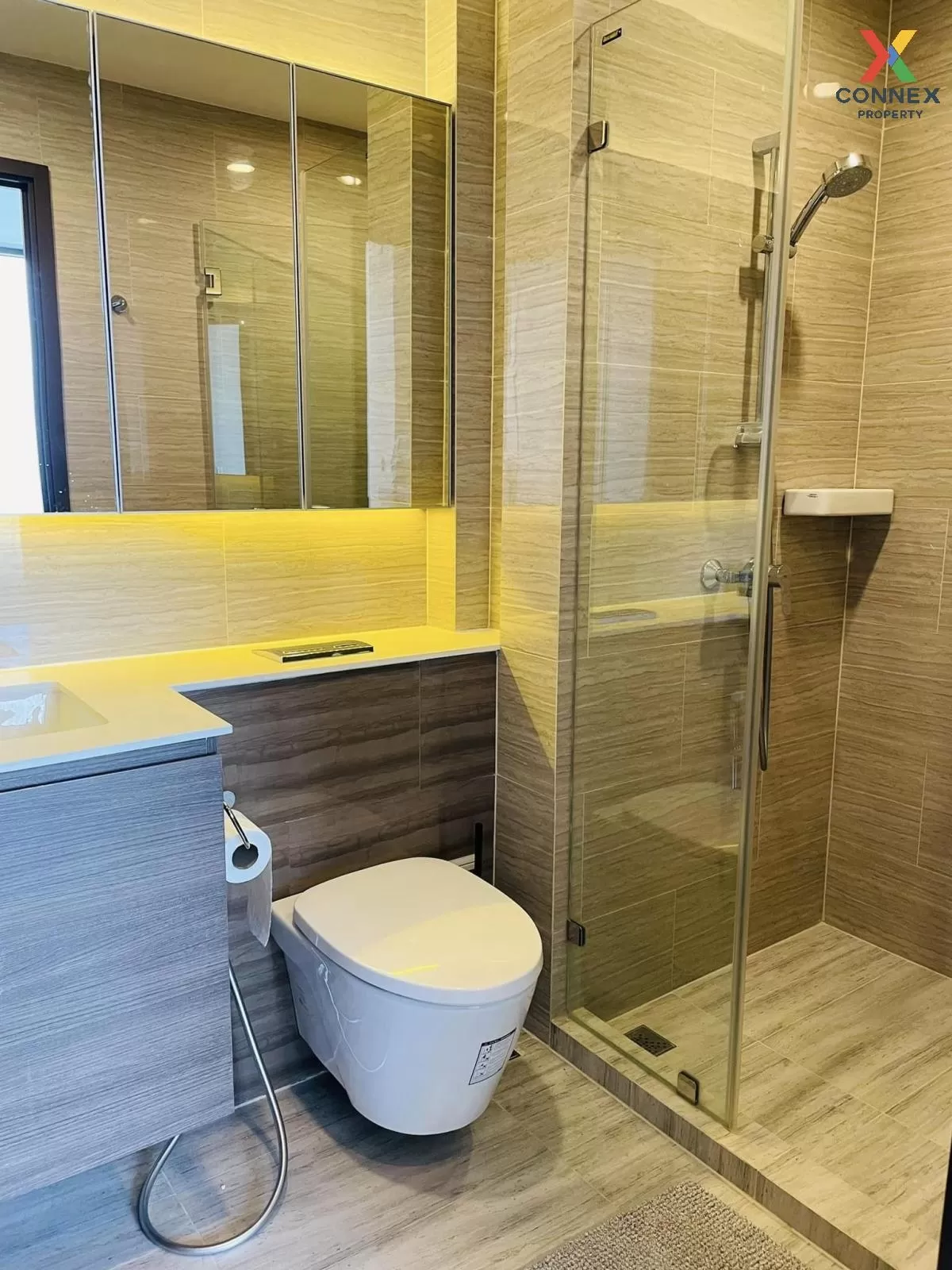 For Rent Condo , Whizdom Essence , BTS-Punnawithi , Phra Khanong 